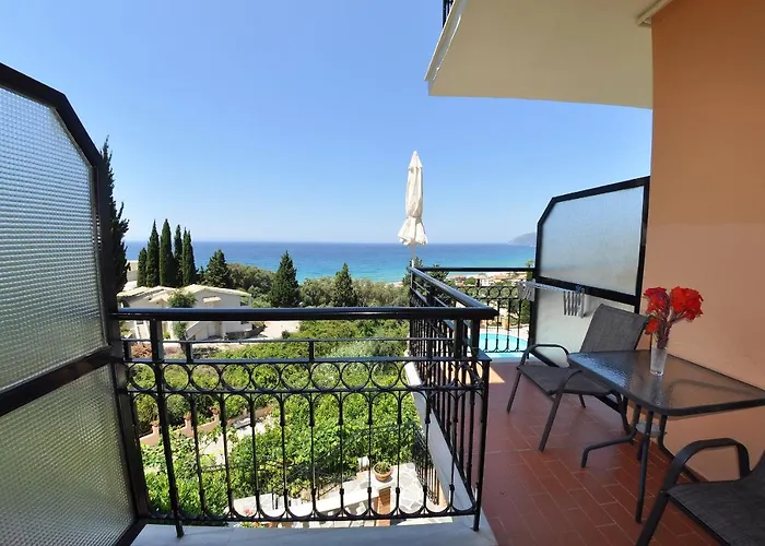 Dina'S Paradise Agios Gordios 
