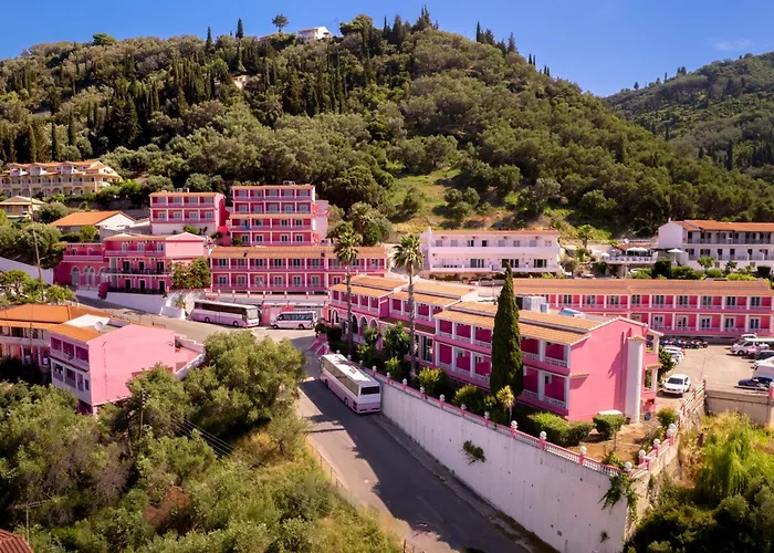 Pet friendly The Pink Palace Hostel Agios Gordios 