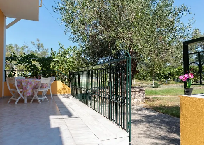 Olive Garden Apartments Corfu Kavos